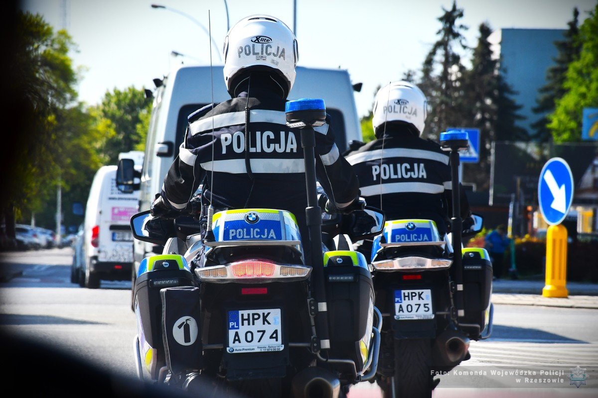 Motocykliści wracają na drogi. Policjanci przypominają o zasadach bezpieczeństwa