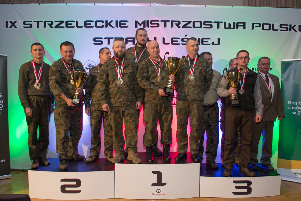DR.0620.118.2016 1  Jako trzecia na podium drużyna z RDLP w Krośnie