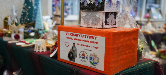 Sport, pomoc i wielkie serca. Za nami VII Charytatywny Turniej Mikołajkowy SHLPN w Sanoku [VIDEO, ZDJĘCIA]