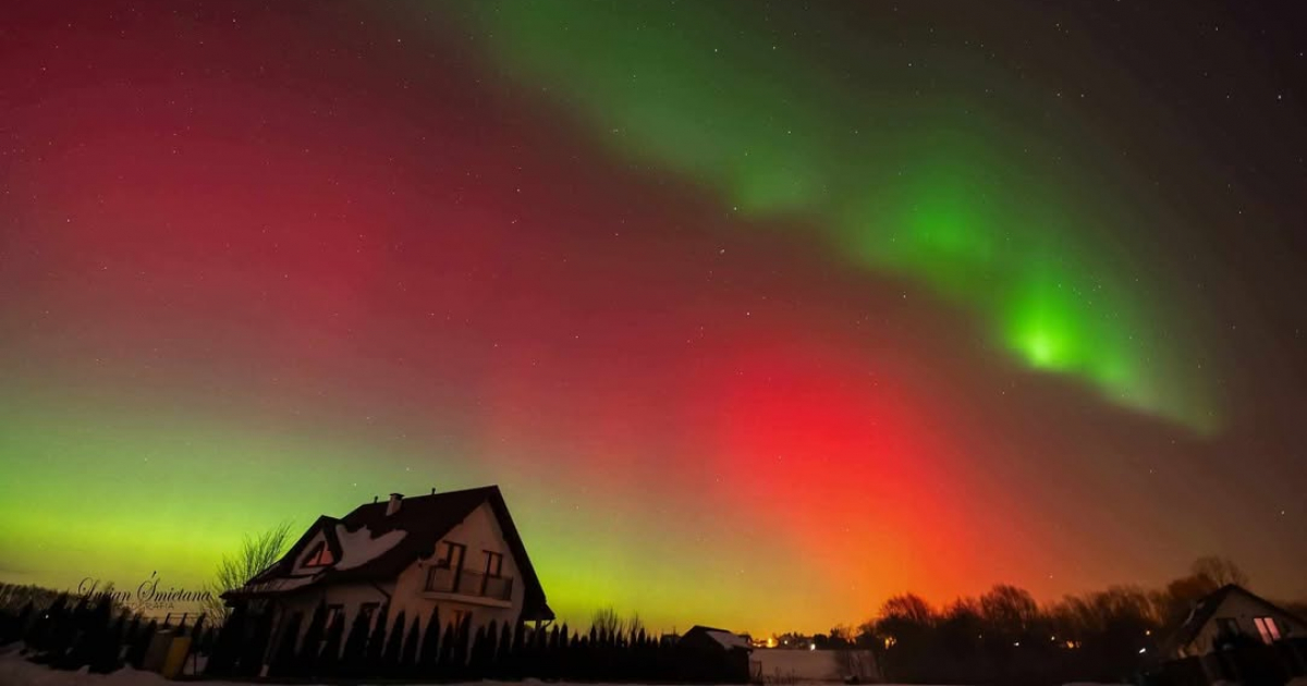 Za nami magiczna noc! Zorza polarna zachwyciła kolorami [ZDJĘCIA]
