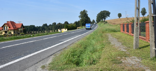 GRABOWNICA STARZEŃSKA: Inwestycja w bezpieczeństwo! Ponad pół miliona na nowe chodniki