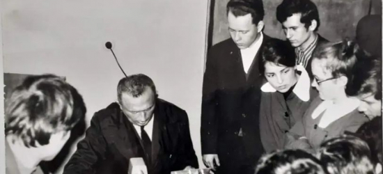 SANOCKI „MECHANIK” OBCHODZI 80-LECIE ISTNIENIA. Wspomnienia absolwenta: „Nasze pokolenie w Technikum Mechanicznym w Sanoku”