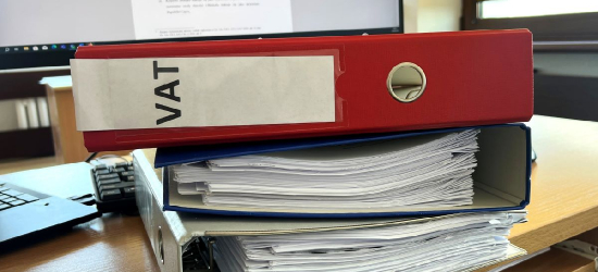 Wystawiał faktury, „zapominał” o VAT. KAS odzyskuje blisko 10 milionów złotych