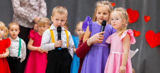 Dzień Babci i Dziadka w Nowosielcach. Wzruszająca uroczystość pełna radości i wspomnień [ZDJĘCIA]