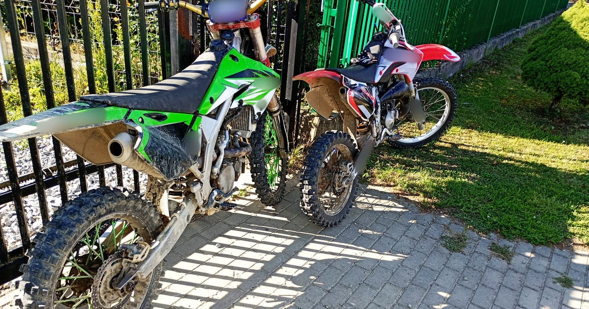 Promile, brak OC i jazda po chodniku. Zatrzymano dwóch motocyklistów