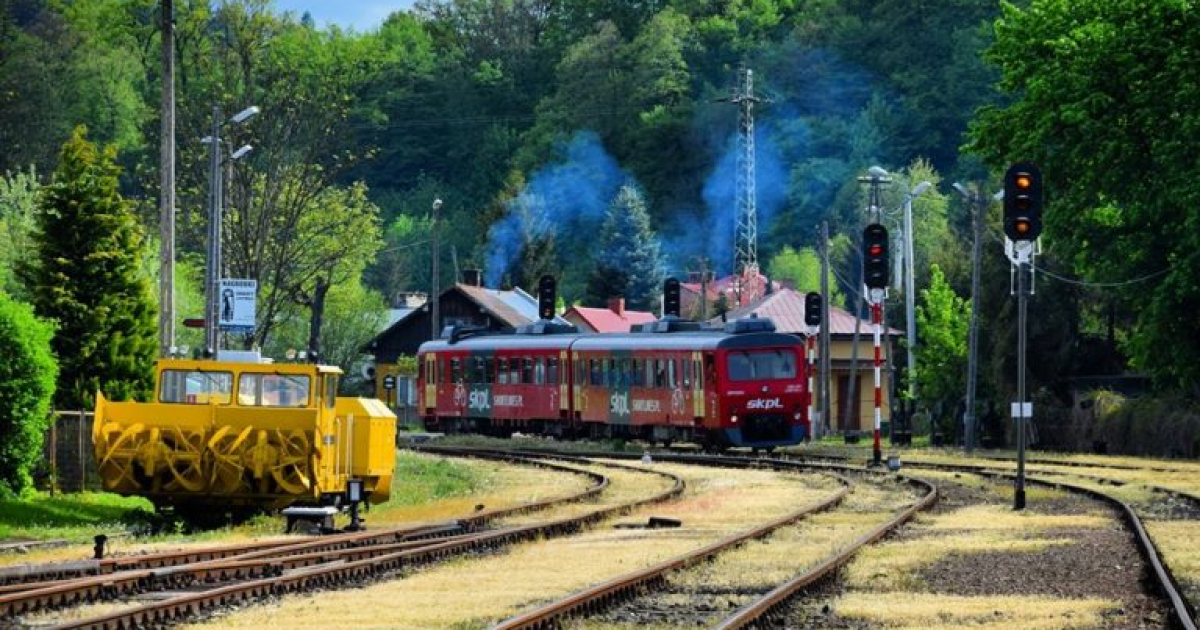 Sejmik Województwa Podkarpackiego jednogłośnie: 1,5 mln zł na kolejowe przewozy dla Powiatu Sanockiego