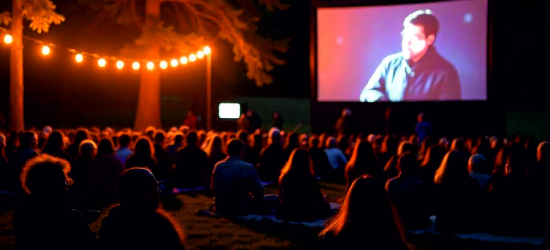Letnie kino plenerowe wraca do Gminy Sanok. ZOBACZ PROGRAM