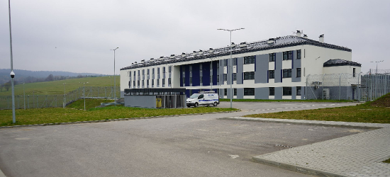 Służba Więzienna wraca do Sanoka. Nowoczesna jednostka oficjalnie otwarta [ZDJĘCIA]