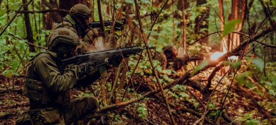 Zmagali się z zimnem, deszczem, ciemnością i brakiem snu (FOTO)