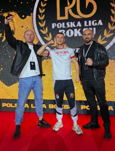 STREET AUTONOMY SANOK: Tomasz Rabka i Jakub Pałka triumfują w Polskiej Lidze Boksu!