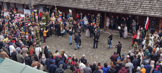 Tłumy na sanockim skansenie. Za nami wyjątkowa Niedziela Palmowa [VIDEO, ZDJĘCIA]