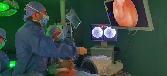 Pionierska operacja kręgosłupa w sanockim szpitalu (ZDJĘCIA)