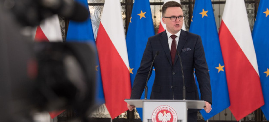 Konferencja prasowa marszałka Szymona Hołowni przed 3. dniem 1. posiedzenia Sejmu (VIDEO)