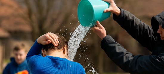 Śmigus-Dyngus – kiedyś psikus, dziś ostrożność!
