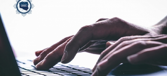 Uwaga na oszustwa internetowe! Sanocka policja ostrzega przed nowymi metodami wyłudzania pieniędzy
