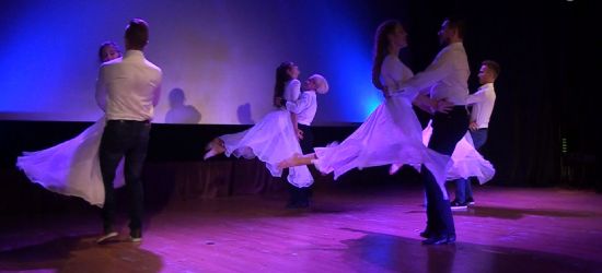 Jazz, kultowe przeboje i efektowny taniec. Koncert w Brzozowskim Domu Kultury (VIDEO)