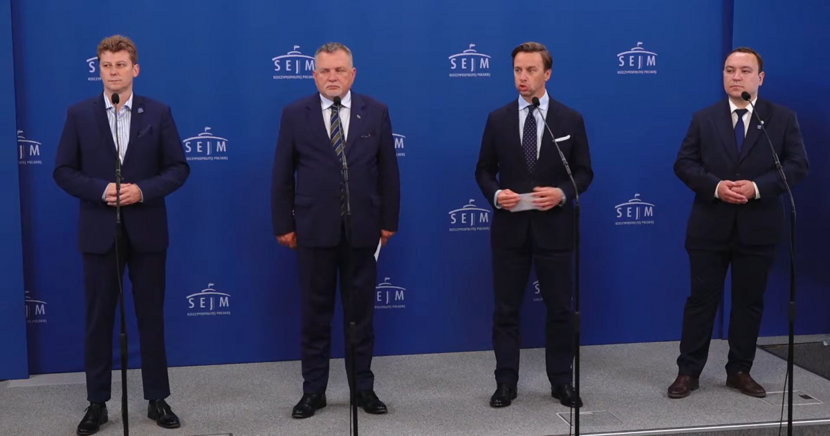 SKANDAL! Naukowiec IPN niewpuszczony na pogrzeb ofiar UPA na Ukrainie [VIDEO]