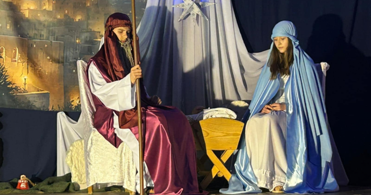 „Cicha noc, święta noc” – Jasełka w Zespole Szkół w Pobiednie [ZDJĘCIA]