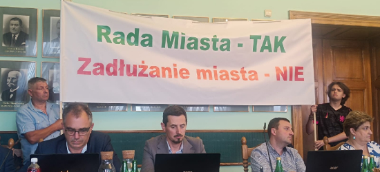 „Rada Miasta – TAK, zadłużanie miasta – NIE”. Głos rozsądku na sesji Rady Miasta Sanoka (VIDEO)