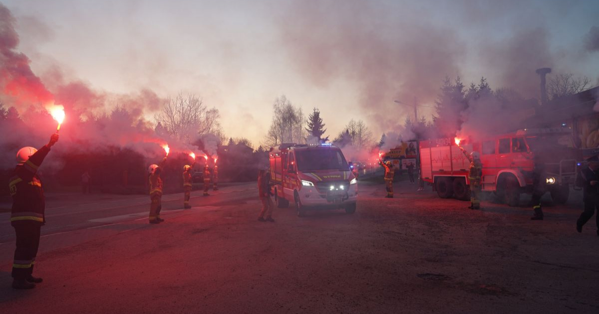 Wielkie święto w Pakoszówce. Strażacy z nowym wozem ratowniczym [VIDEO, ZDJĘCIA]