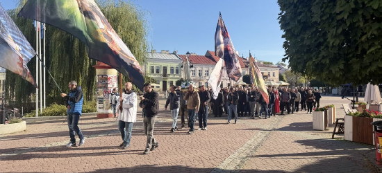 Męski Różaniec w Sanoku. Uczestnicy spotkali się na nabożeństwie [VIDEO, ZDJĘCIA]