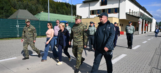 Kontrola bezpieczeństwa na przejściach granicznych. Służby weryfikują procedury