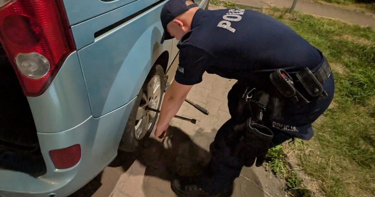 Nocna awaria w Lesku. Policjanci ruszyli z pomocą mieszkance Sanoka!