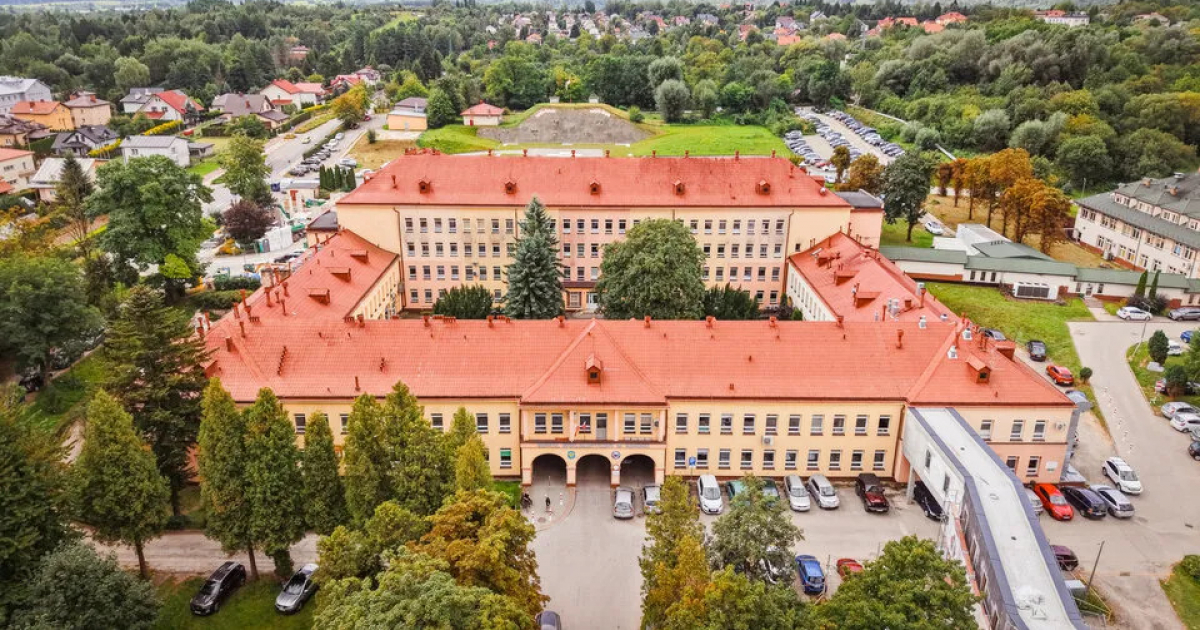 SZPITAL W SANOKU: Ponad 200 mln zł długu, zarobki do weryfikacji i wniosek do prokuratury [VIDEO]