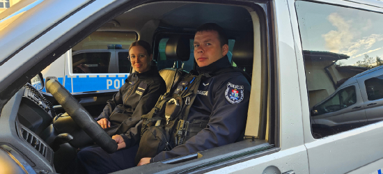 SANOK: Policjanci wyważyli drzwi i uratowali dwóch mężczyzn!