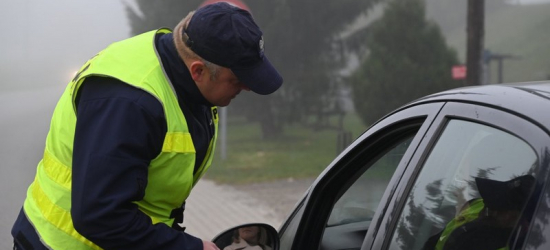 PODKARPACIE: 32-latek pędził „na podwójnym gazie”. Stracił prawo jazdy, grozi mu wysoka grzywna
