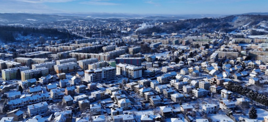 Sesja w Sanoku z kluczowymi rozstrzygnięciami. Pensja burmistrza, bilety MKS i przyszłość projektu wodorowego