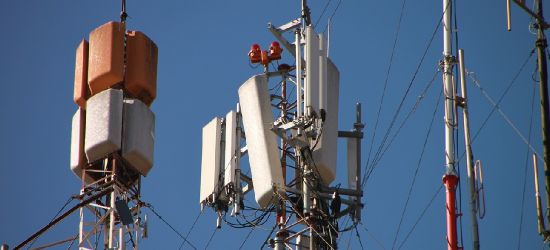 KONTROWERSJE: Maszty GSM – ludzie mieszkający w ich pobliżu masowo chorują na raka?