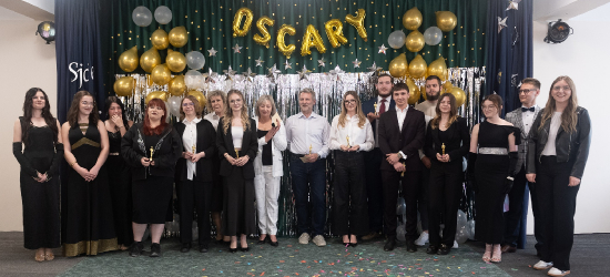 AKADEMIA ZAKOŃCZENIA KLAS MATURALNYCH – 5 LAT WSPÓLNEJ PODRÓŻY