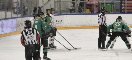 SANOK: Przerwany mecz hokeja. Ewakuacja kibiców z Areny