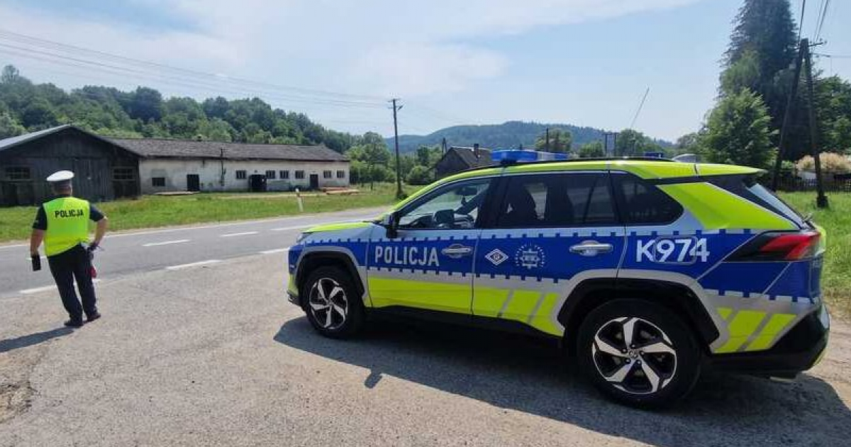 Policjanci przypominają o przygotowaniu samochodu przed urlopowymi wyjazdami