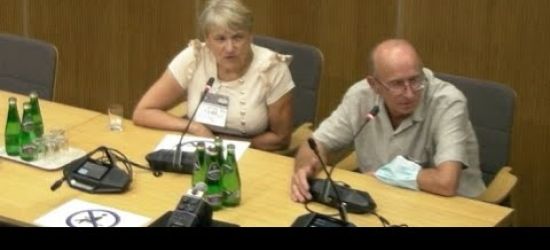 Mama żołnierza płacze w Sejmie. 32-latek przyjął preparat (VIDEO)