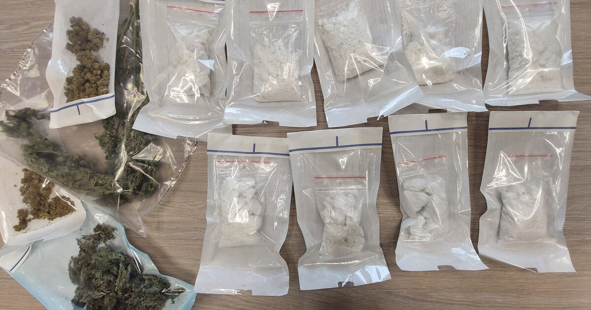 JASŁO. Kryminalni przejęli 1,2 kg narkotyków. 56-latek zatrzymany [VIDEO, ZDJĘCIA]