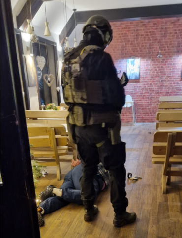 16 lat więzienia dla poszukiwanego 37-latka. Ukrywał się w Bieszczadach