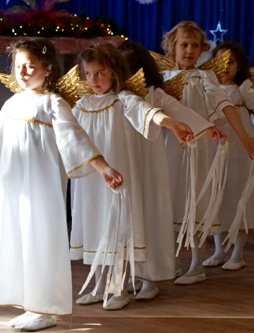 GMINA SANOK: Znamy laureatów II Międzyszkolnego Konkursu na Kartkę Bożonarodzeniową [ZDJĘCIA]