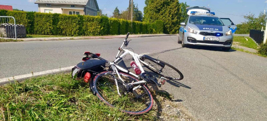 Nie ustąpiła pierwszeństwa. Rowerzysta ranny po zderzeniu z samochodem (ZDJĘCIA)