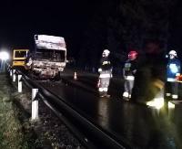 GMINA ZAGÓRZ: W miejscowości Brzozowiec doszło do pożaru samochodu ciężarowego ( ZOBACZ VIDEO)