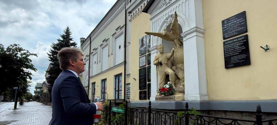 Powiat Sanocki uczcił pamięć ofiar Rzezi Wołyńskiej