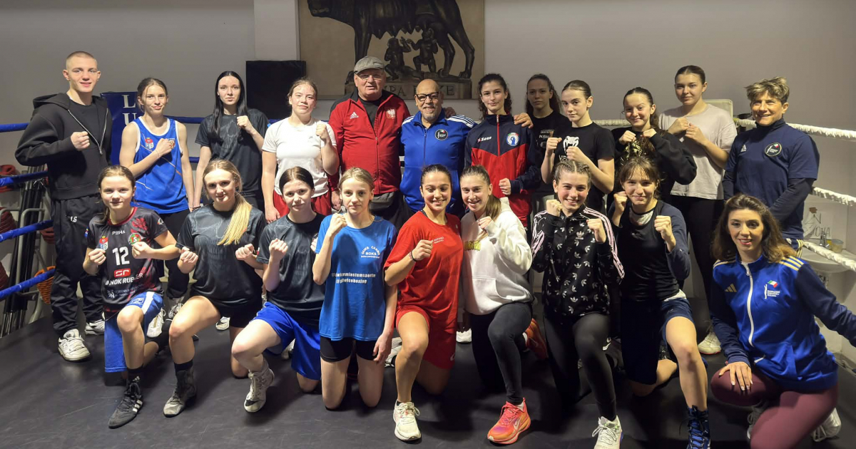 Zawodniczki z Klubu Bokserskiego Street Autonomy Sanok rywalizowały we Włoszech [ZDJĘCIA]