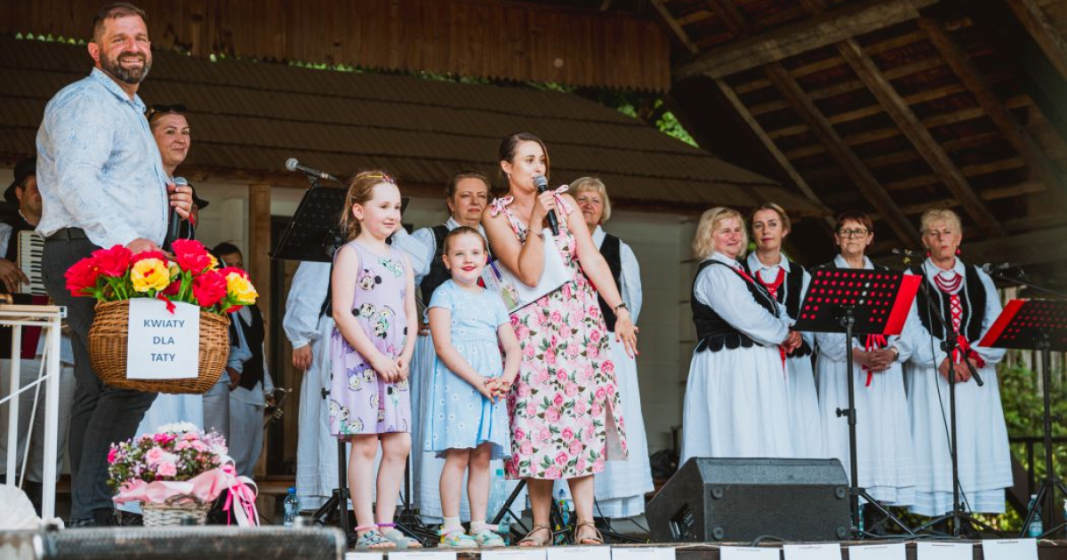 „Łączy nas dobro”. Charytatywny piknik rodzinny w sanockim skansenie [ZDJĘCIA]