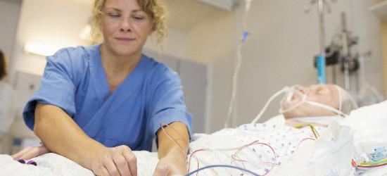 SANOK: Odejście pielęgniarek od łóżek pacjentów albo prywatyzacja szpitala? „Trzeba znaleźć złoty środek”