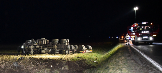 Tragiczny wypadek w Zarszynie. Nie żyje 42-letni kierowca ciężarówki