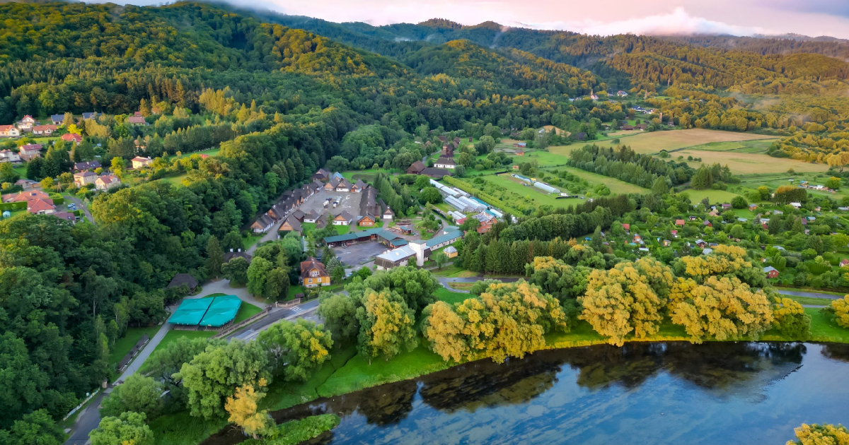 Majówka w sanockim skansenie. Sezon turystyczny rusza z pełną parą! [VIDEO, ZDJĘCIA]