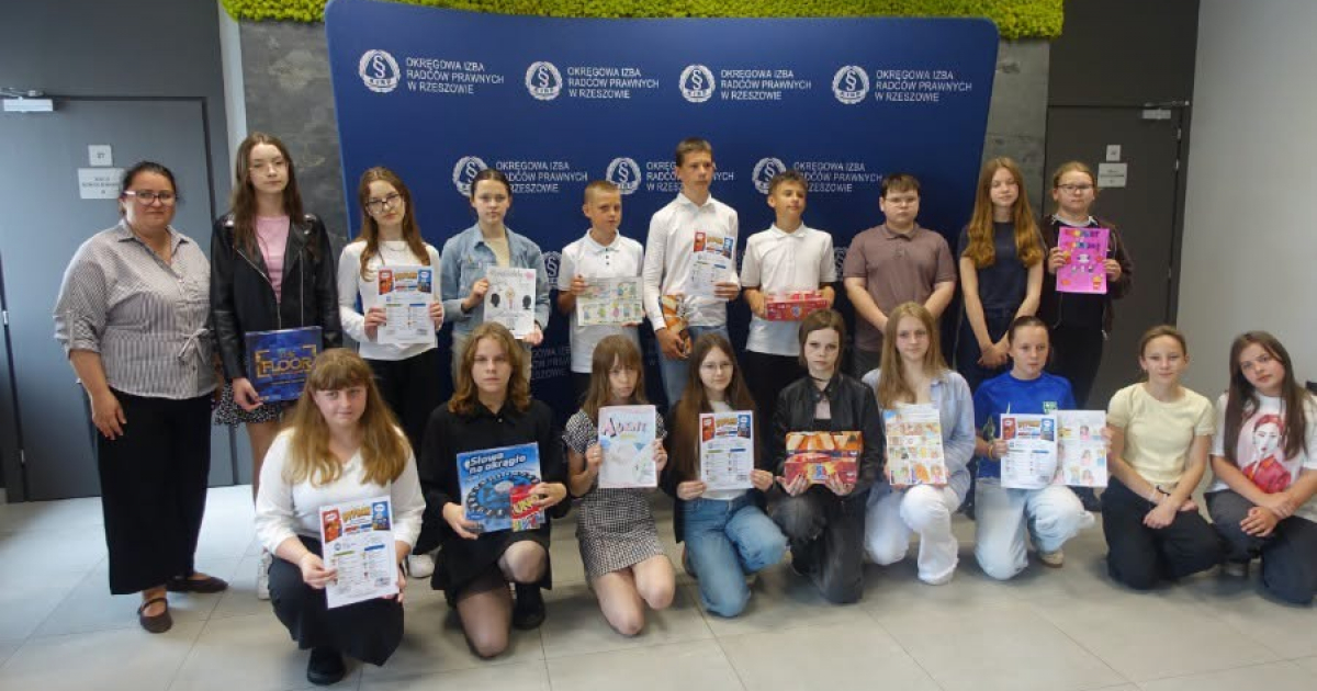 Uczennice ze Srogowa Górnego laureatkami wojewódzkiego konkursu w Rzeszowie [ZDJĘCIA]