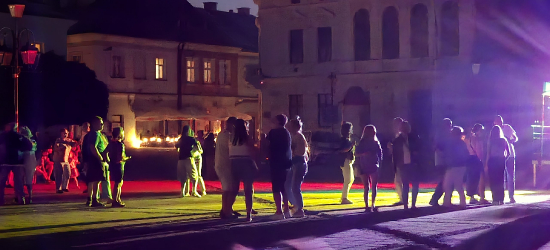 „Miasto Tańczy” pod Ratuszem. Świetna zabawa i dobra energia (VIDEO, ZDJĘCIA)