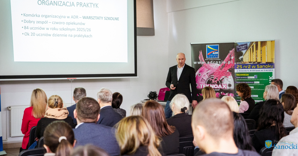 Jak kształcić przyszłych fachowców? Konferencja o edukacji zawodowej w Zagórzu [ZDJĘCIA]